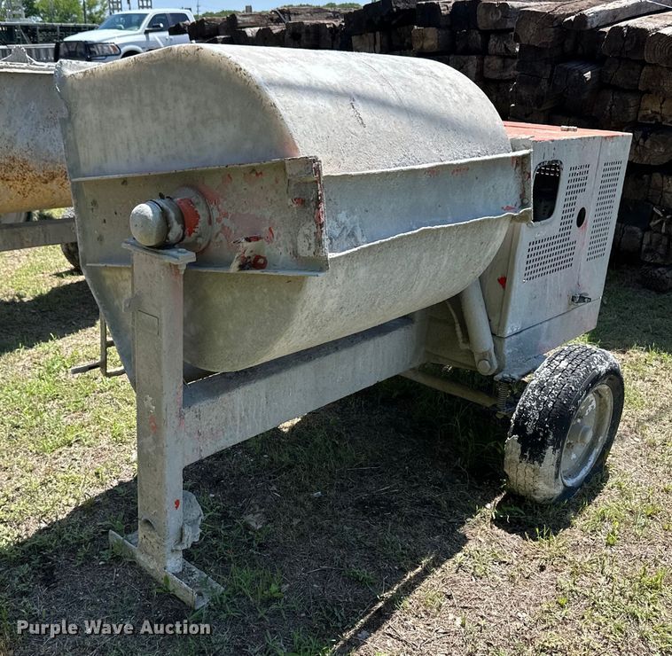 image for item OL9534 Multiquip cement mixer