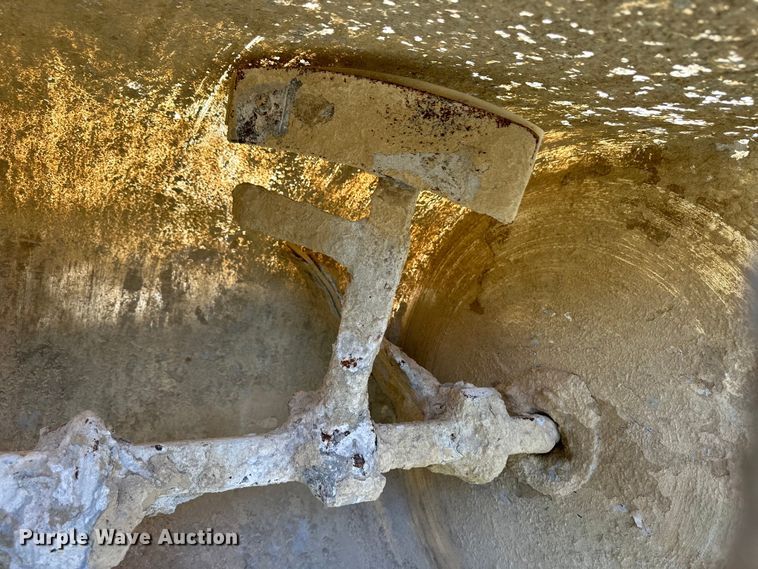 image for item OL9534 Multiquip cement mixer