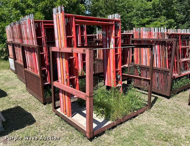 image for item OL9535 (82) 6' scaffolding bases