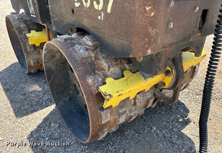 image for item OL9546 Wacker RT double drum vibratory roller