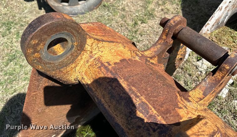 image for item OL9549 Backhoe bucket