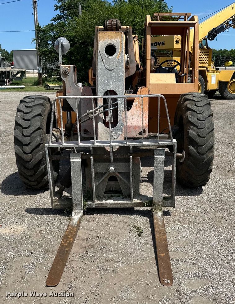 image for item OL9553 2002 Lull 844C-42 telehandler