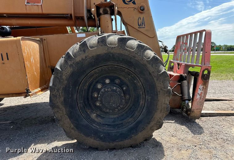 image for item OL9553 2002 Lull 844C-42 telehandler