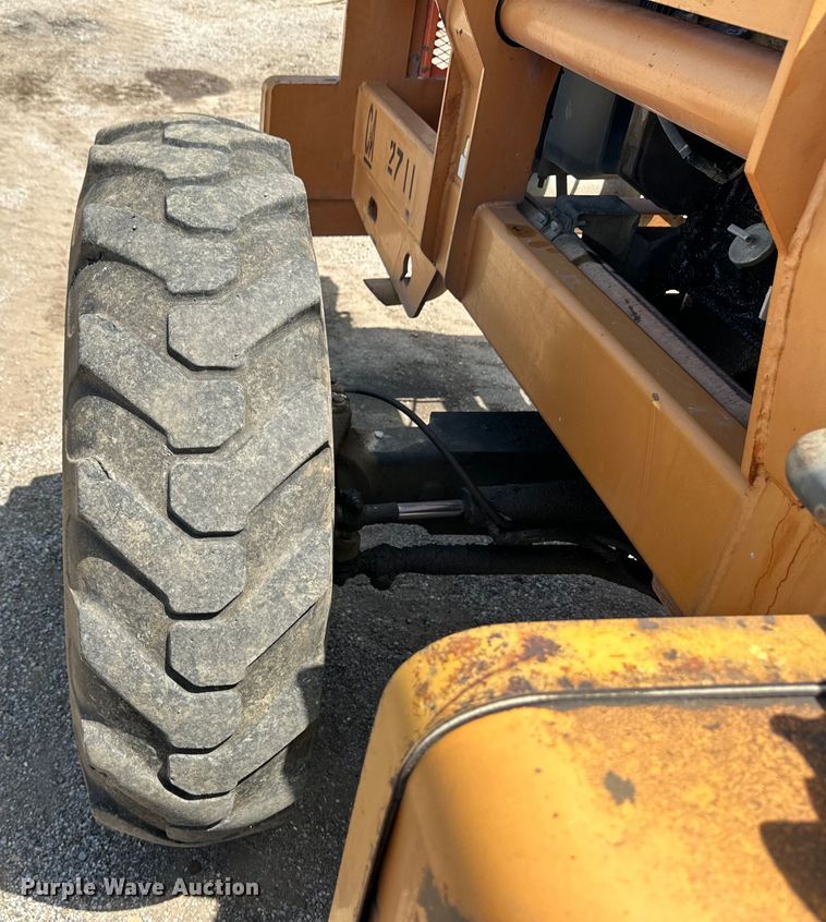 image for item OL9553 2002 Lull 844C-42 telehandler