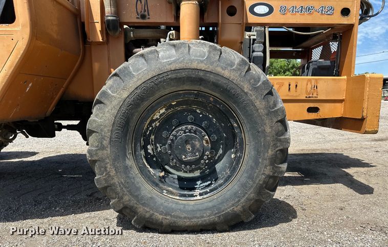 image for item OL9553 2002 Lull 844C-42 telehandler