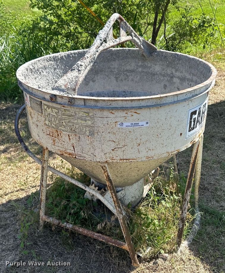 image for item OL9560 Gar-Bro concrete bucket