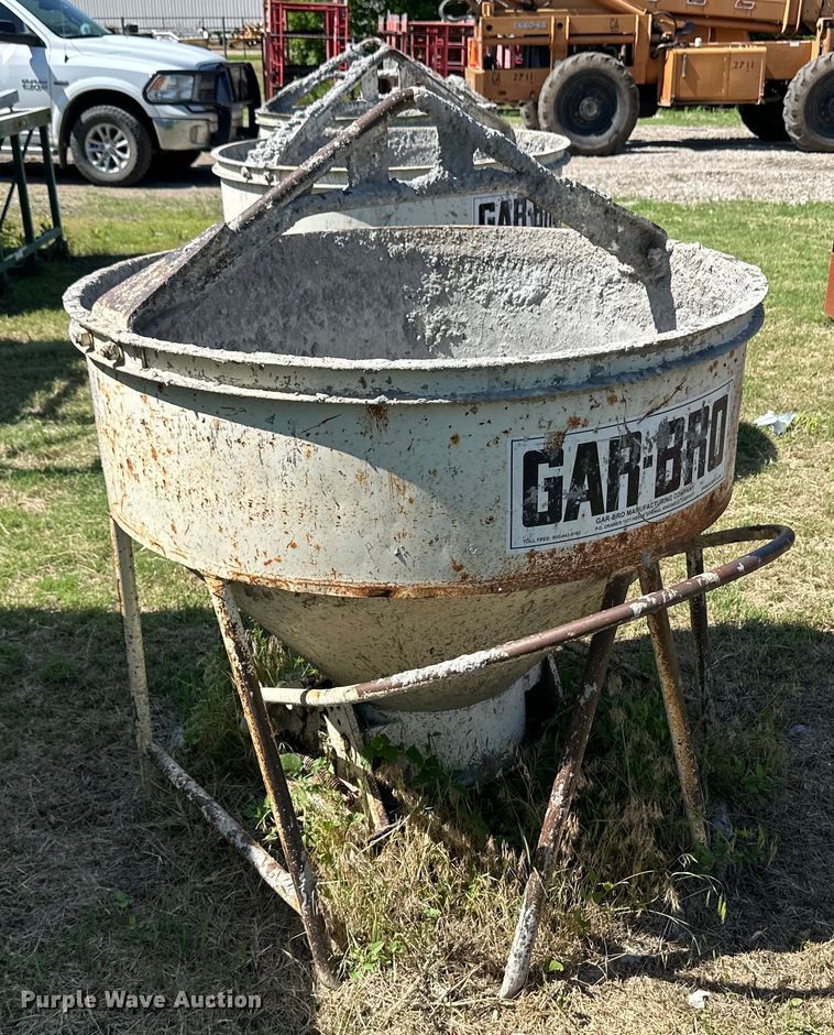image for item OL9560 Gar-Bro concrete bucket