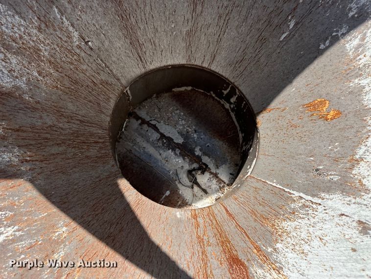 image for item OL9560 Gar-Bro concrete bucket