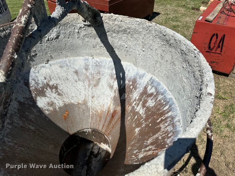 image for item OL9560 Gar-Bro concrete bucket