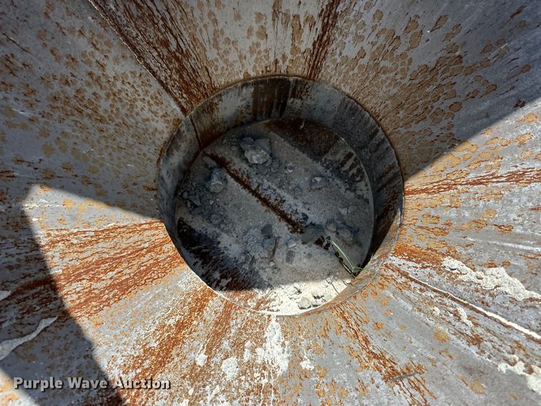 image for item OL9561 Gar-Bro concrete bucket