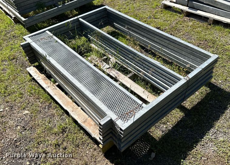 image for item OL9564 Hydro-Mobile scaffolding