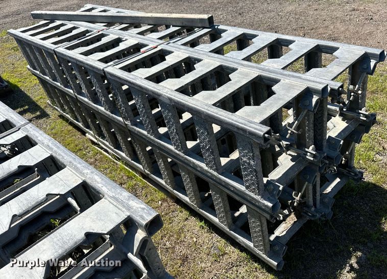 image for item OL9564 Hydro-Mobile scaffolding