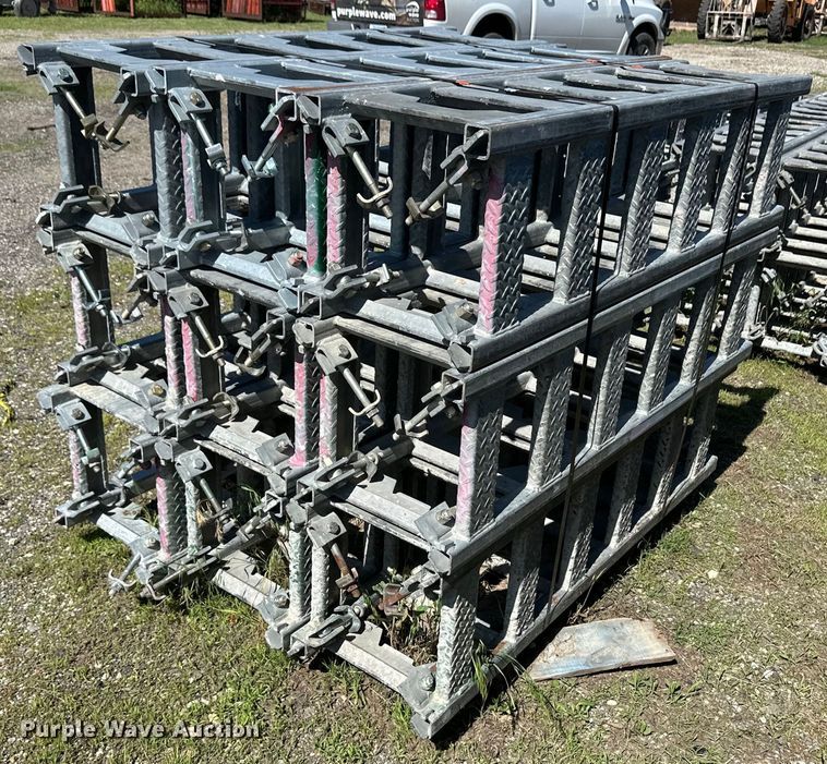 image for item OL9564 Hydro-Mobile scaffolding