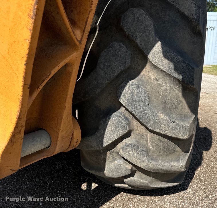 image for item OL9565 2012 Case 580 Super N backhoe