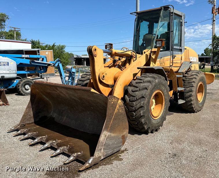 image for item OL9566 2004 Case 621D wheel loader