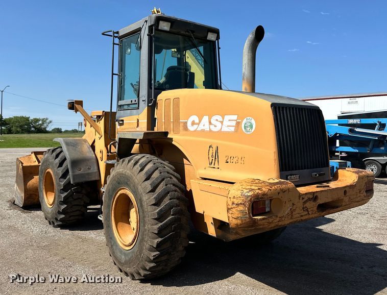 image for item OL9566 2004 Case 621D wheel loader