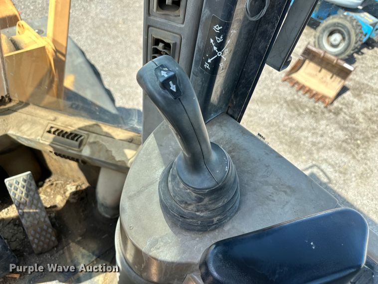 image for item OL9566 2004 Case 621D wheel loader