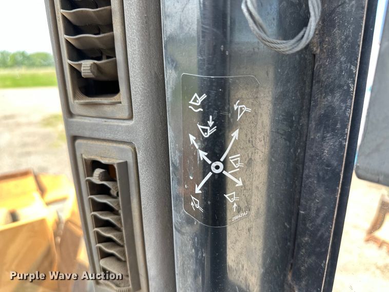 image for item OL9566 2004 Case 621D wheel loader