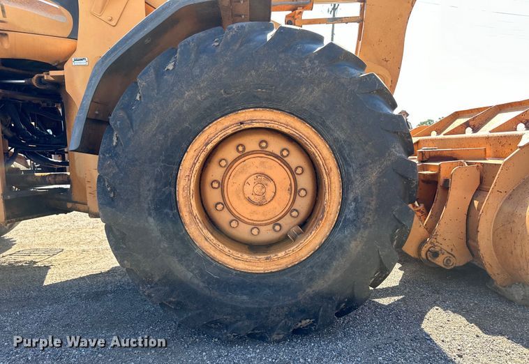 image for item OL9566 2004 Case 621D wheel loader