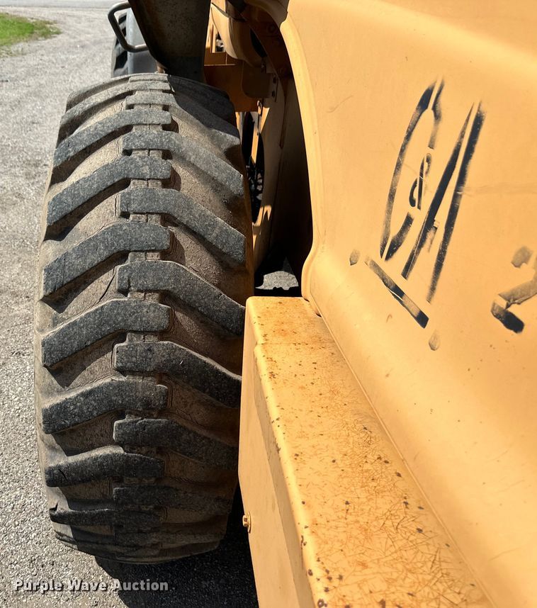 image for item OL9566 2004 Case 621D wheel loader