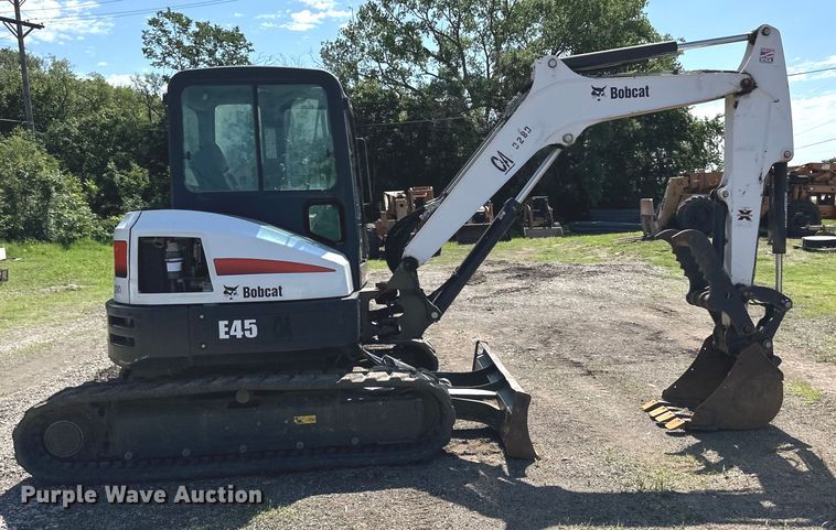 image for item OL9569 2016 Bobcat E45 mini excavator