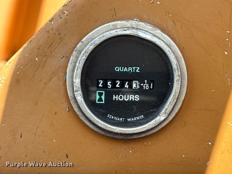 image for item OL9570 1999 Lull 844C-42 Highlander telehandler