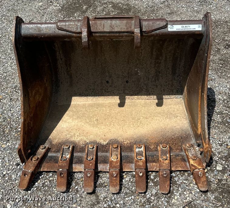 image for item OL9571 Bobcat excavator bucket