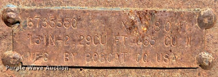 image for item OL9573 Bobcat excavator bucket