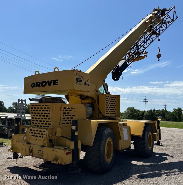 image for item OL9574 1990 Grove RT528C crane