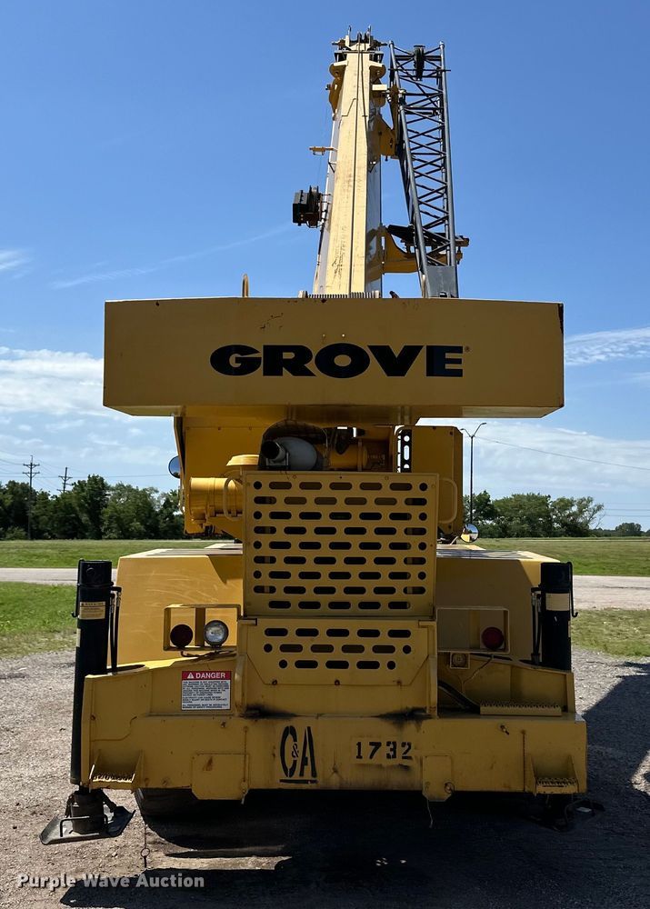 image for item OL9574 1990 Grove RT528C crane