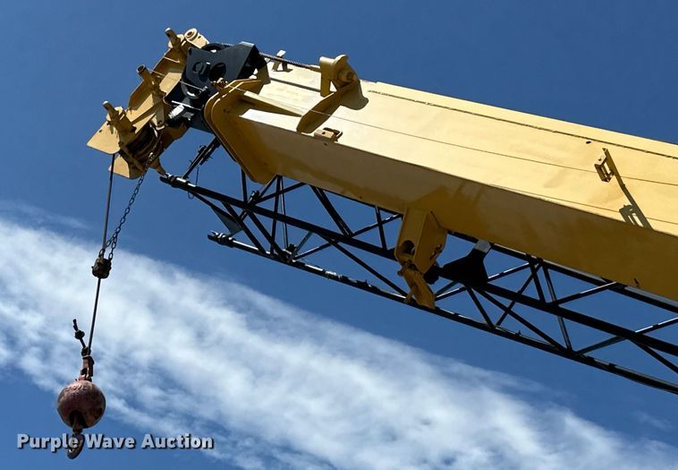 image for item OL9574 1990 Grove RT528C crane
