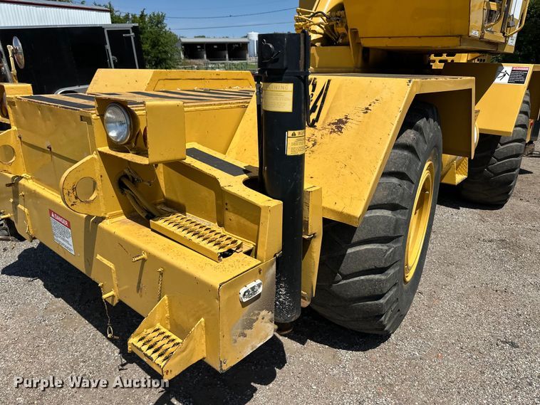 image for item OL9574 1990 Grove RT528C crane
