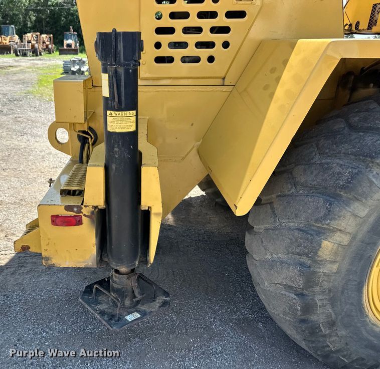 image for item OL9574 1990 Grove RT528C crane