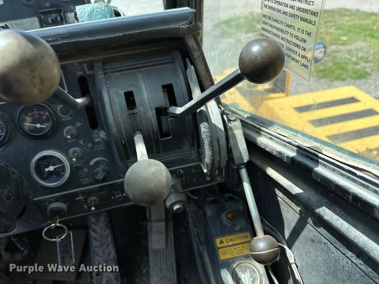 image for item OL9574 1990 Grove RT528C crane