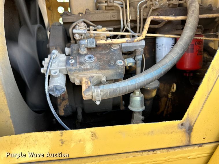 image for item OL9574 1990 Grove RT528C crane