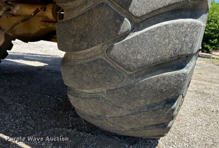 image for item OL9574 1990 Grove RT528C crane