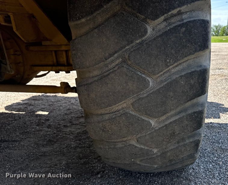 image for item OL9574 1990 Grove RT528C crane