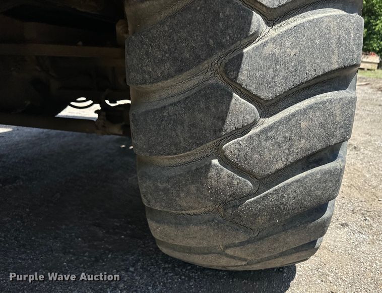 image for item OL9574 1990 Grove RT528C crane