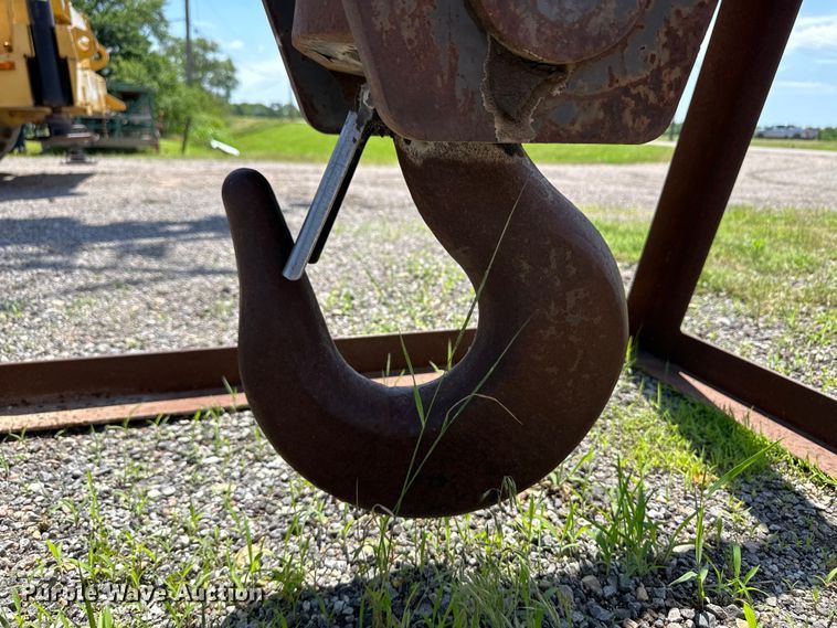 image for item OL9574 1990 Grove RT528C crane