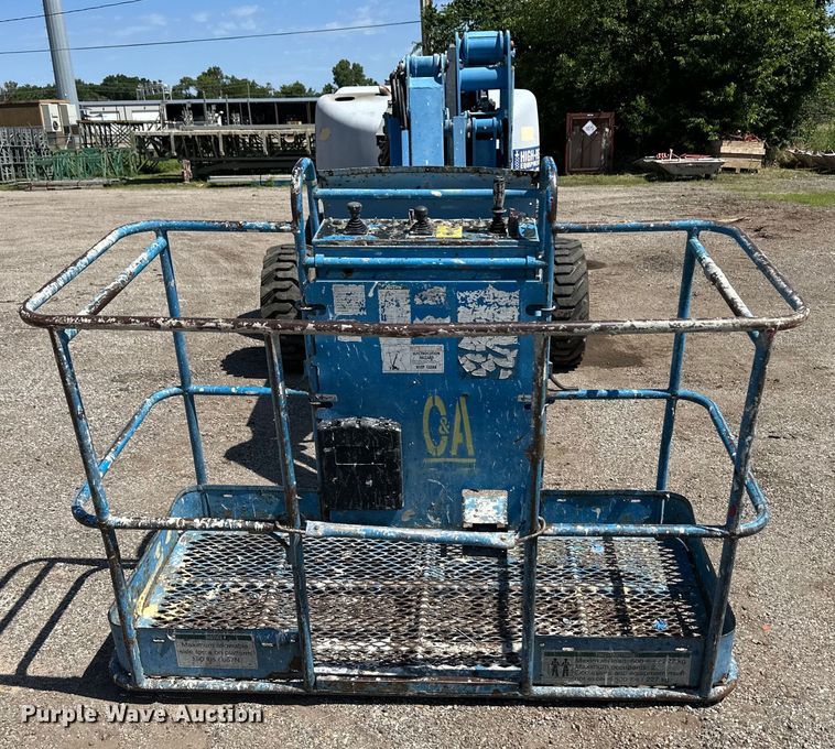 image for item OL9575 2000 Genie Z45/25J boom lift