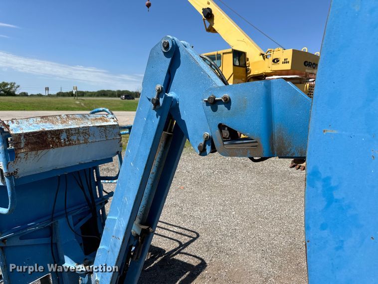 image for item OL9575 2000 Genie Z45/25J boom lift