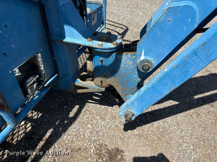 image for item OL9575 2000 Genie Z45/25J boom lift