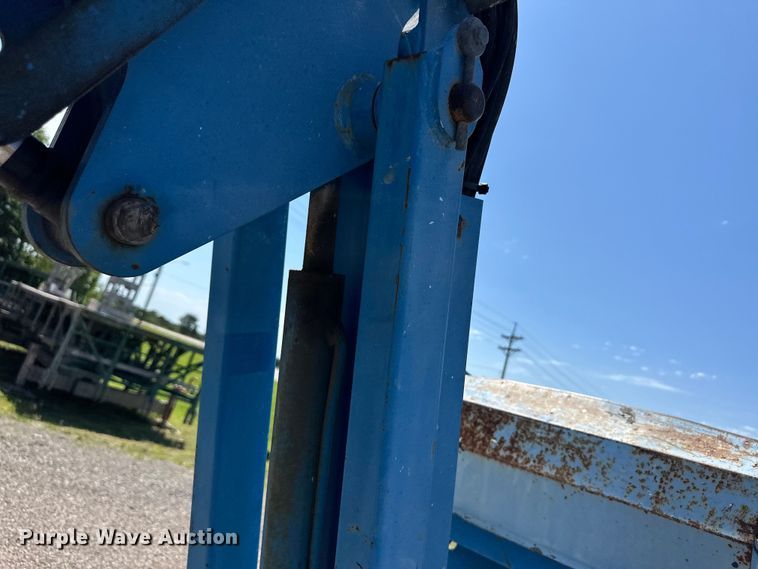 image for item OL9575 2000 Genie Z45/25J boom lift