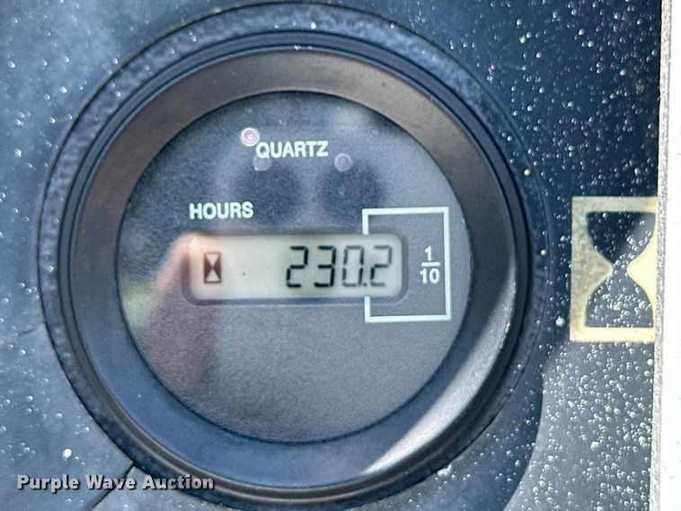 image for item OL9575 2000 Genie Z45/25J boom lift