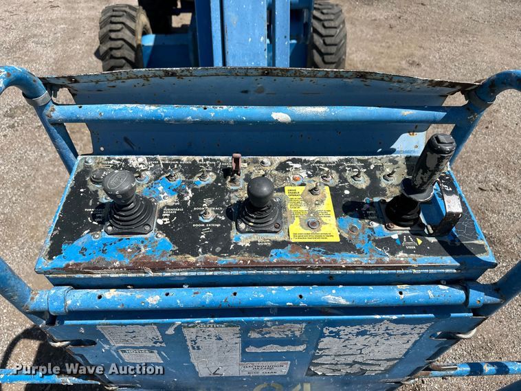image for item OL9575 2000 Genie Z45/25J boom lift