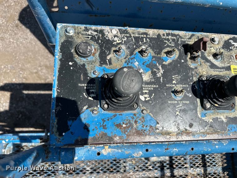 image for item OL9575 2000 Genie Z45/25J boom lift