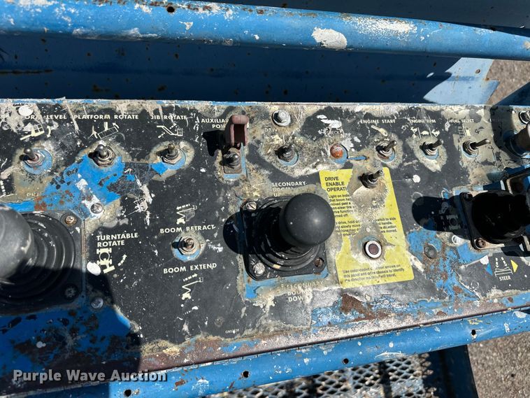 image for item OL9575 2000 Genie Z45/25J boom lift