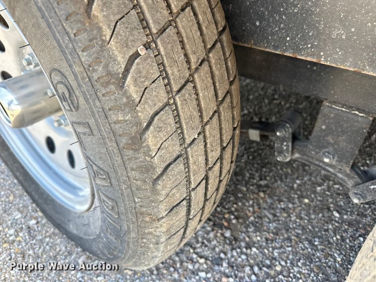 image for item OL9576 2022 Cargo Mate enclosed cargo trailer