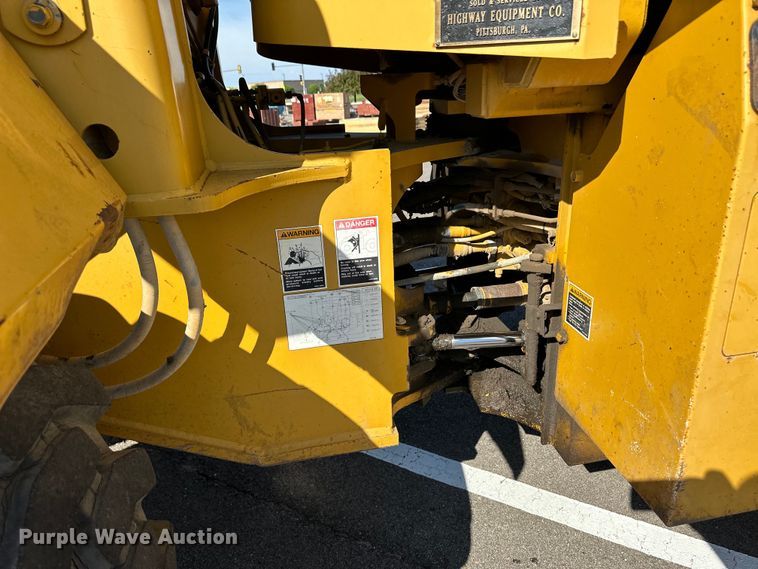 image for item OL9582 Kawasaki Task Master wheel loader