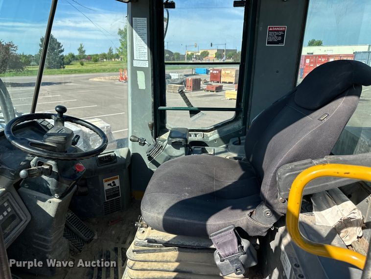 image for item OL9582 Kawasaki Task Master wheel loader